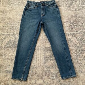 Vigoss Women's Dark Blue Cropped Jeans